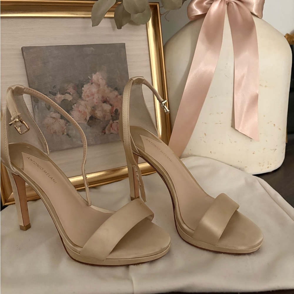 Antonio Melani Beige Heels
